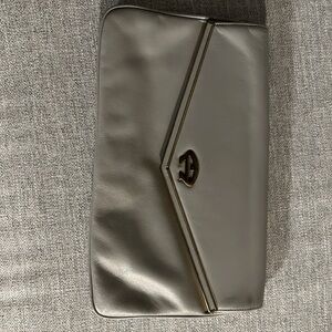 Étienne aigner vintage clutch